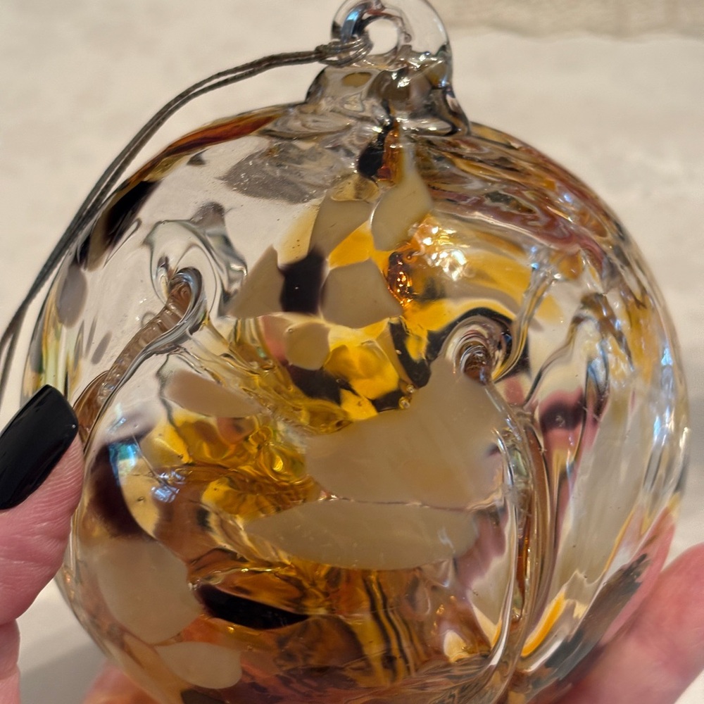 Pair of hand blown Witches Balls - Picture 3 of 9